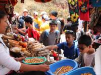 Students exploring the local markets in Peru |  <i>Drew Collins</i>